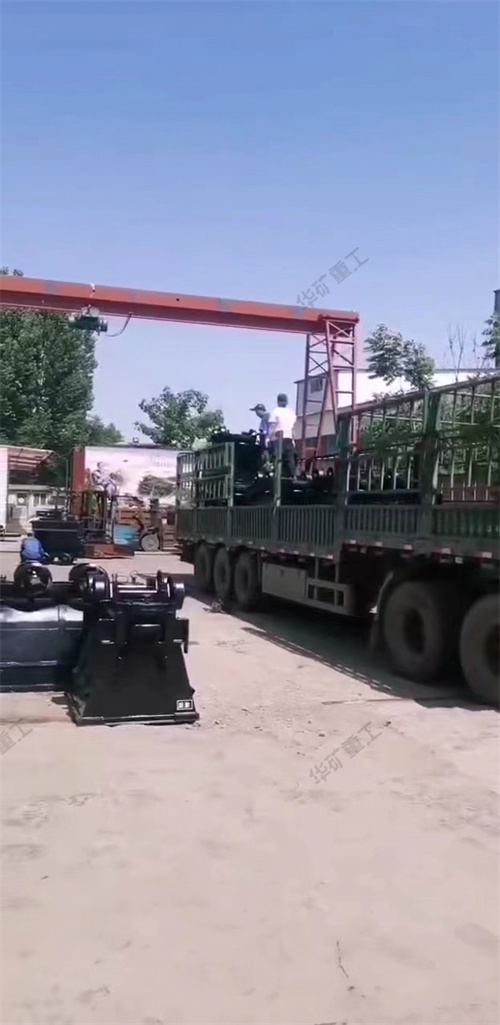 華礦集團(tuán)一批礦車(chē)輪發(fā)往河北